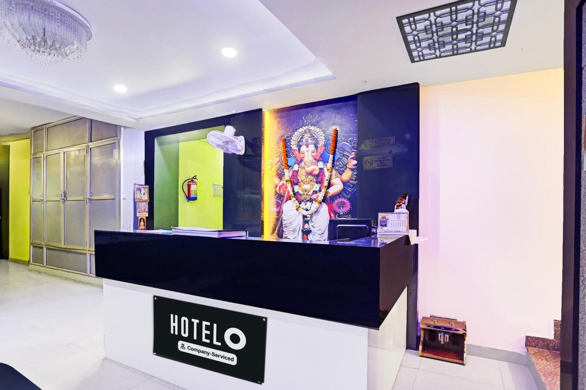 Super Hotel O Hyderabad Gate Iit Bhu Kakarmatha Esterno foto